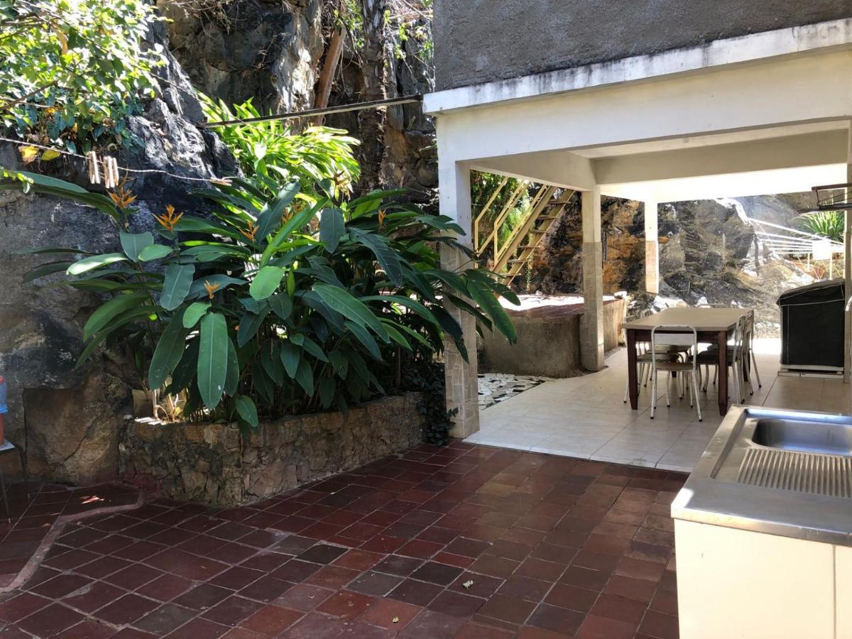 Апартаменты Casa Pedacinho Do Morro Бон-Жезус-да-Лапа Экстерьер фото