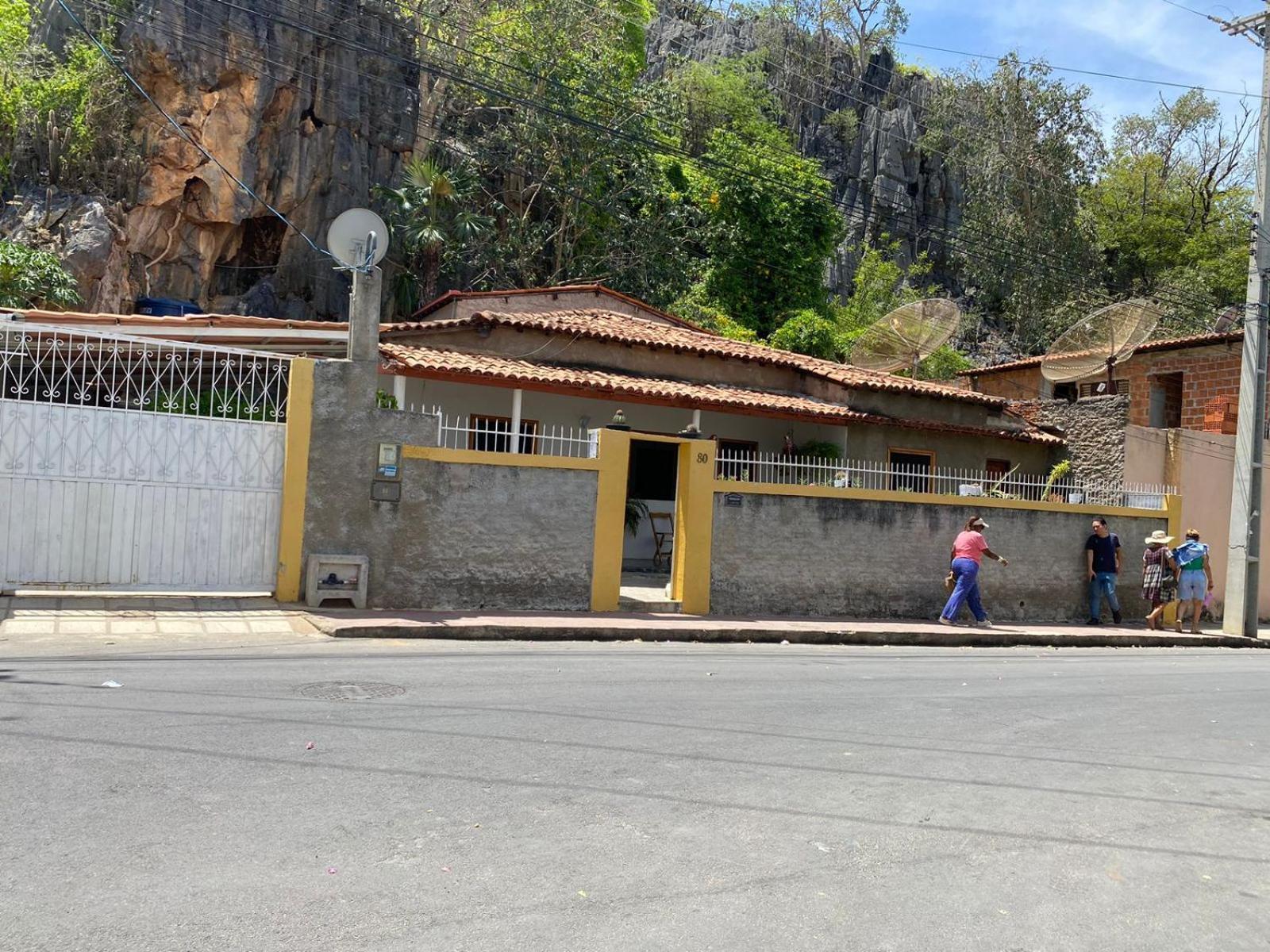Апартаменты Casa Pedacinho Do Morro Бон-Жезус-да-Лапа Экстерьер фото